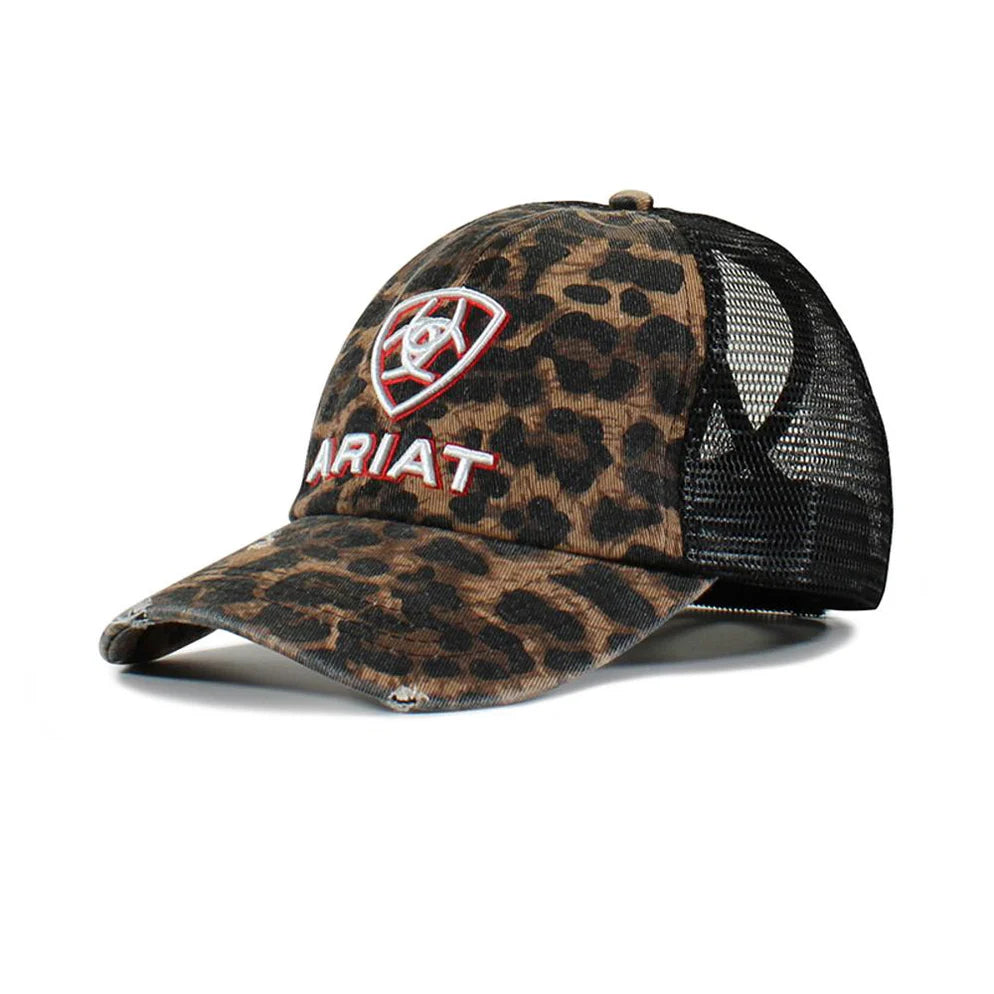 Gorra Ariat con bordado 3D negra