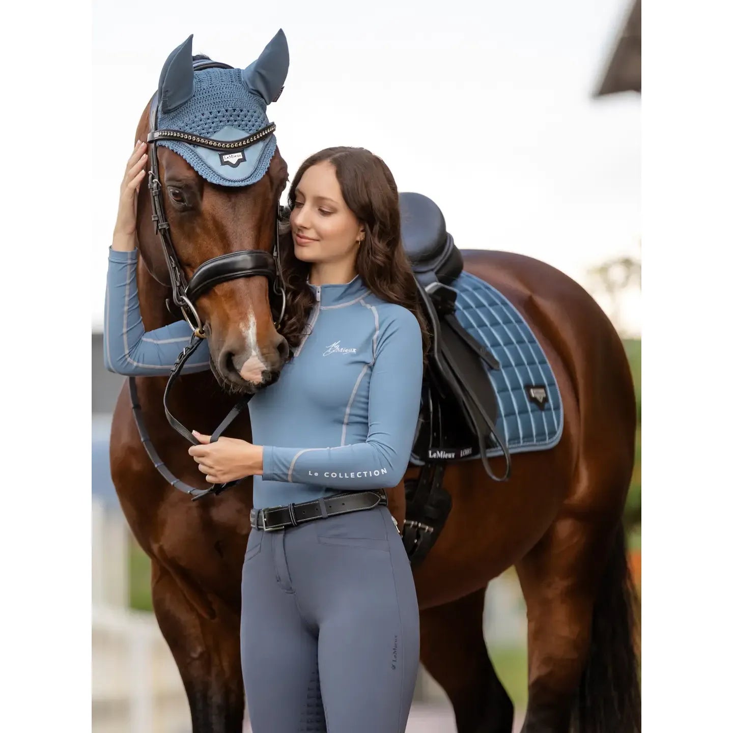 LeMieux Loire Gorro para Orejas – Gorro Antimosquitos de Lujo Azul Hielo