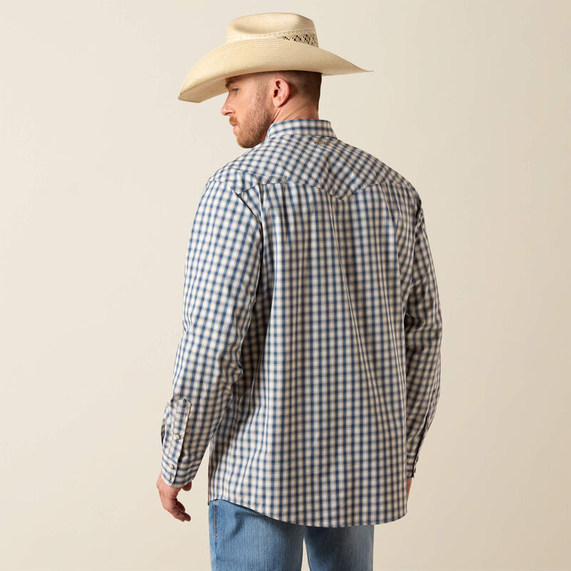 Camisa Fintan Pro Series Classic Fit con botones a presión de Ariat | Camisa Western de alto rendimiento para hombre