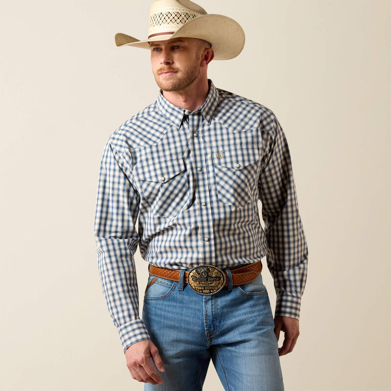 Camisa Fintan Pro Series Classic Fit con botones a presión de Ariat | Camisa Western de alto rendimiento para hombre