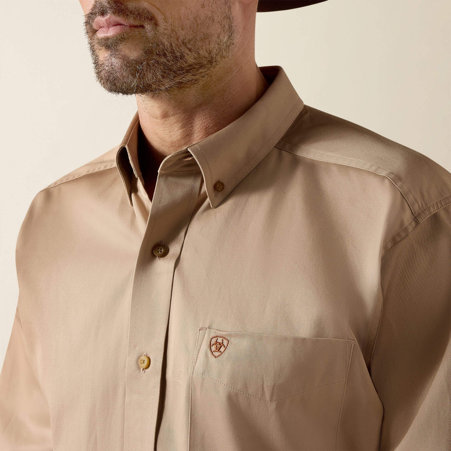 Camisa clásica de sarga lisa de Ariat para hombre