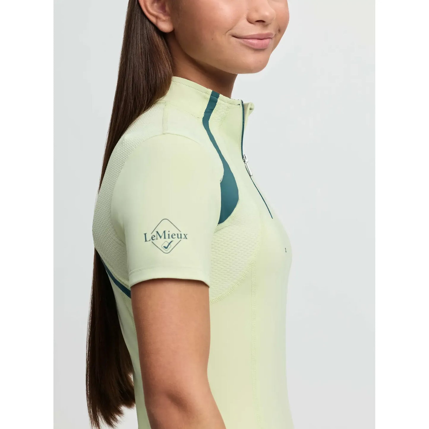 Capa Base Aubrion Eltan – Camiseta de Rendimiento Ligera para Jóvenes Jinetes
