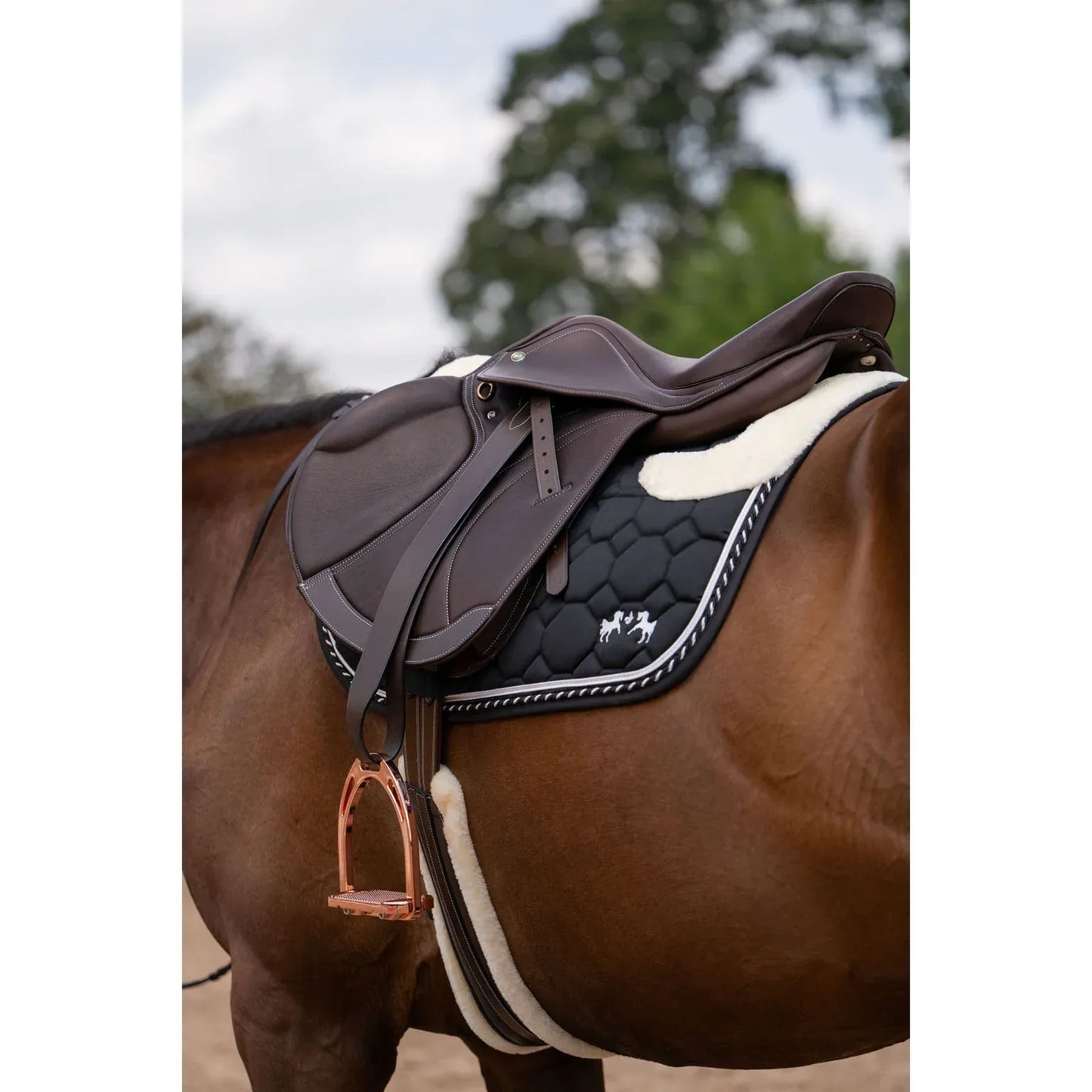 Silla de Montar Henri de Rivel Equipe Covered Close Contact IGP – Panel Flocado (Habana)